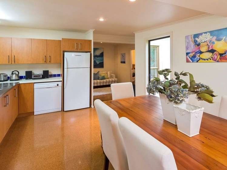 6 Rangitoto View Road Cockle Bay_8