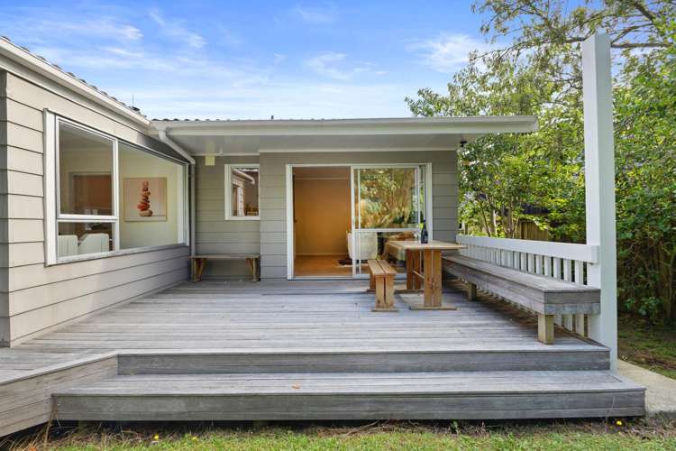 82a Beach Road Mellons Bay_19