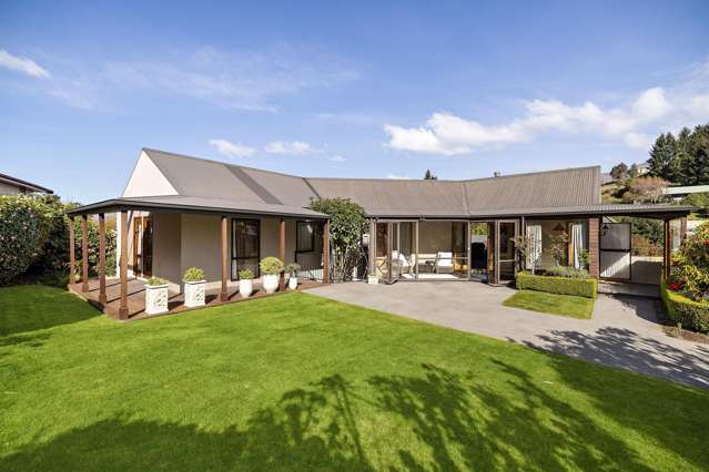 9 Greenstone Place Fernhill/Sunshine Bay_1