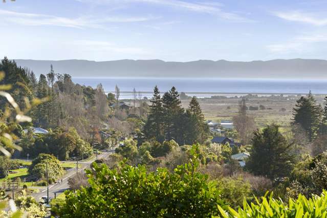 Owners Relocated – New Price, Stunning Views