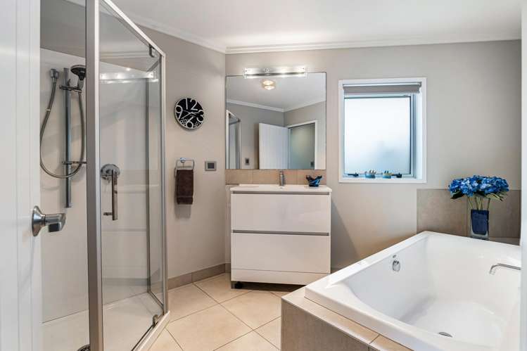 2 Bella Vista Drive Gulf Harbour_25