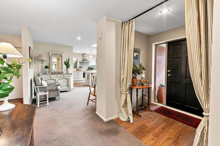 17 The Tors Heathcote Valley_6