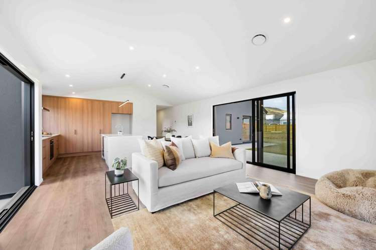 7 Buttercup Street Wanaka_11