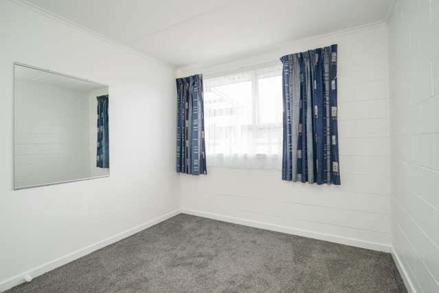 2/202 Tweed Street 10540_4