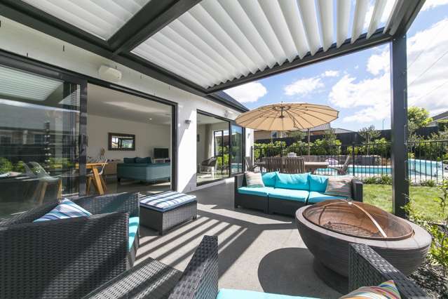 65 Pohutukawa Parade Riverhead_1