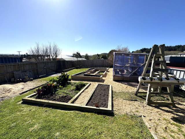 82 Salcombe Street Kaitangata_2