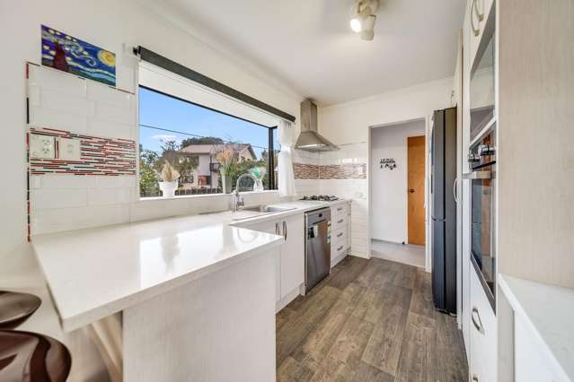 3/55 Tuhikaramea Road Dinsdale_2