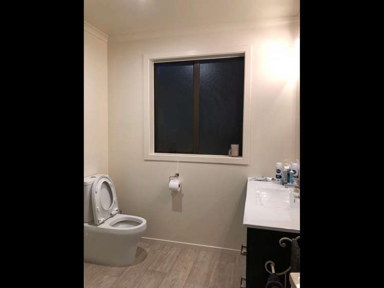 24A Herbert Street Gladstone_13
