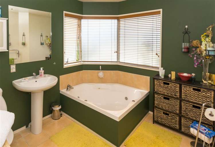 11 Collins Drive Waikuku Beach_8