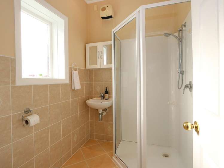 5 Riverside Drive Waiwhetu_9