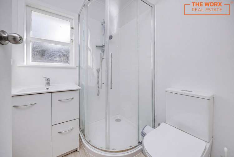 1/84 Lake Road Northcote_7