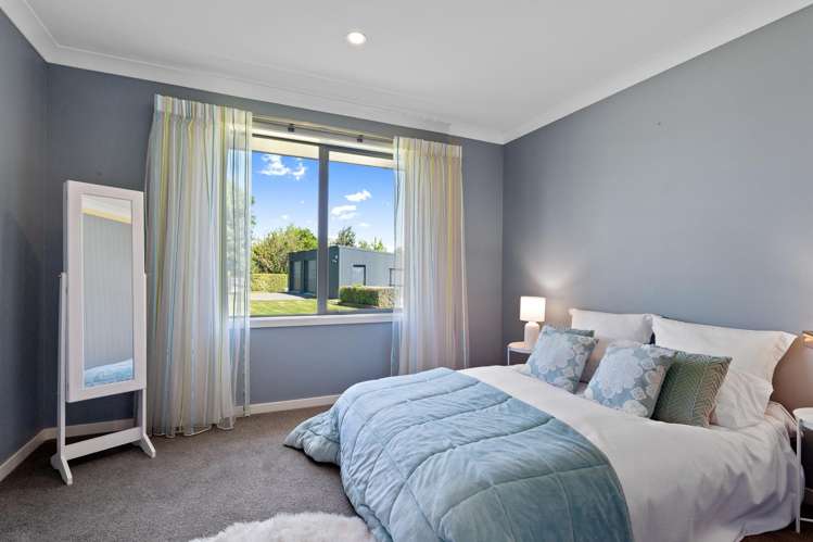 70 Stott Drive Darfield_13