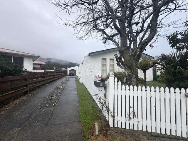 8 Kew Grove, Wainuiomata