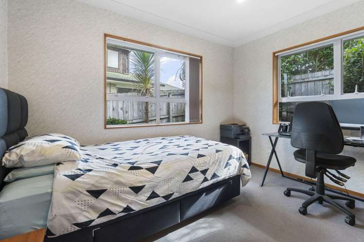 2/1 Clearwater Cove West Harbour_13