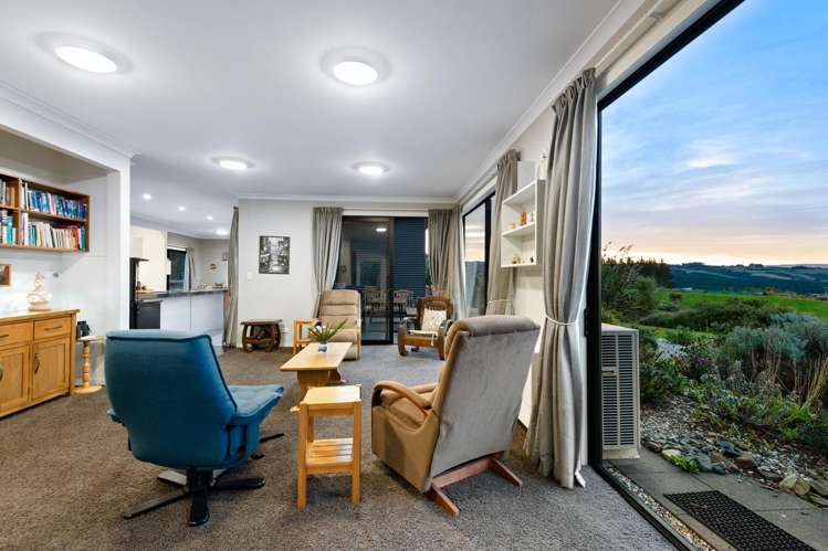 11 Liddells Road Taieri Mouth_11