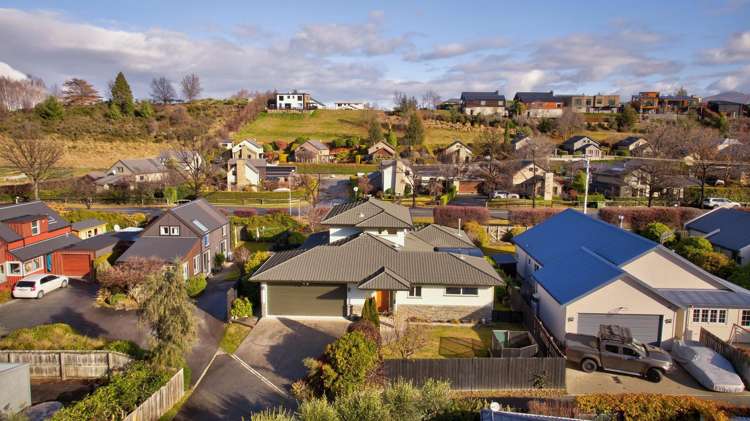 7 Innes Place Arrowtown_30