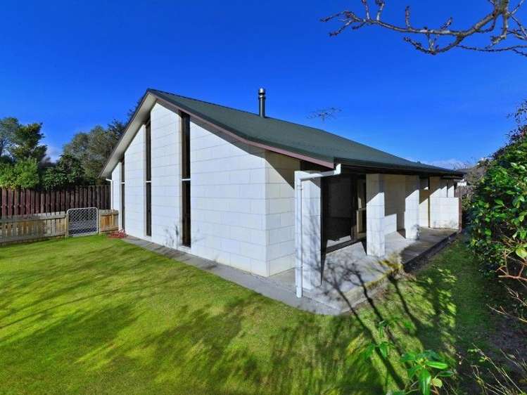 4 Snowdon Place Darfield_0