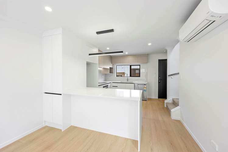 Lot 8-12/71 Royal Road Massey_35