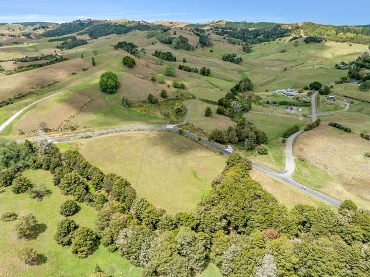645 West Coast Road Makarau_15