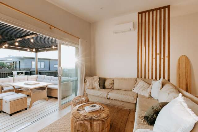 2 Julie Lane Papamoa_3