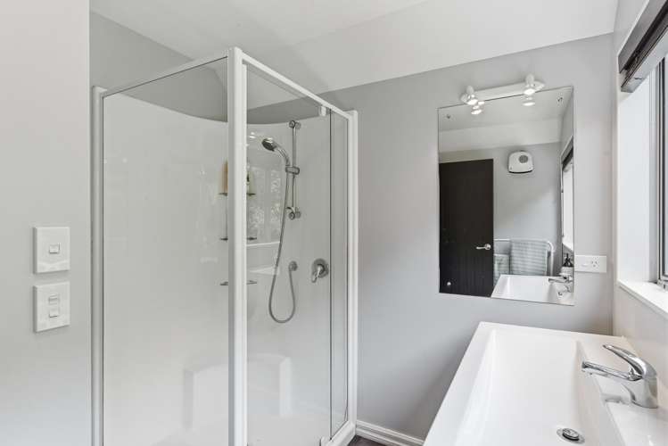 132 Maui Pomare Road Nikau Valley_33