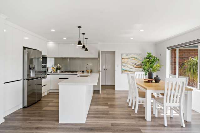 8 Belcoo Crescent East Tamaki_3