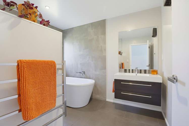 1 Manapouri Lane Aotea_23