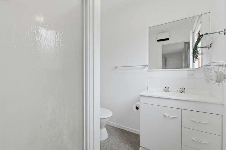 77 Poike Road Hairini_23