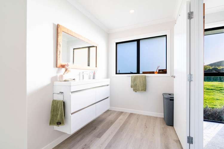 1370 Te Kawa Road Te Kawa_17