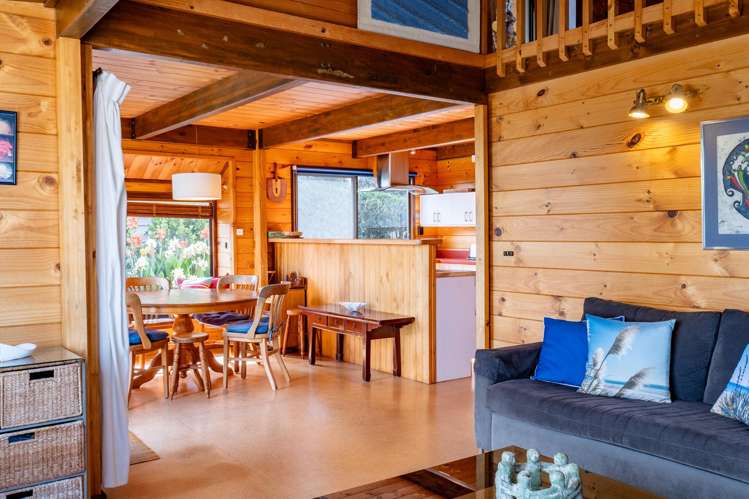 189 Ocean View Road Oneroa_44