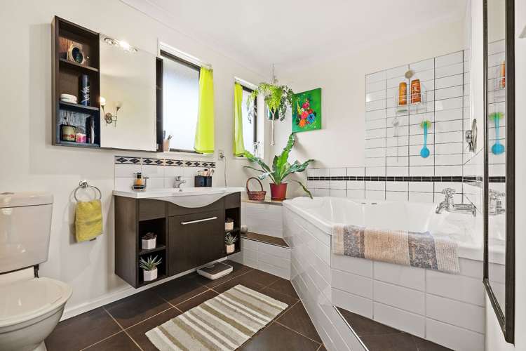 3 Railway Street Sefton_12