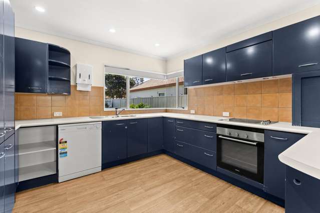 73 Kensington Drive Taradale_1