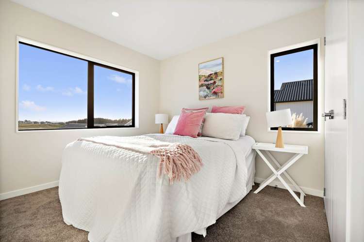 23 Christella Street Flat Bush_16