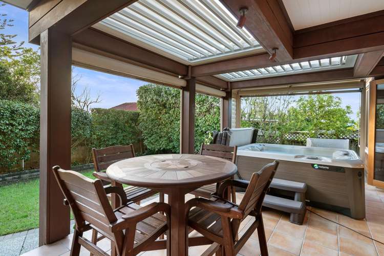 2/114 Aberdeen Road Campbells Bay_23