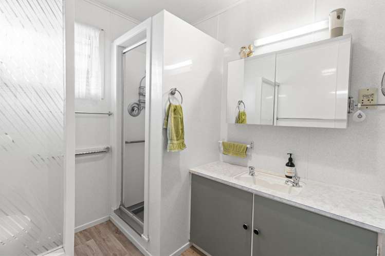 6 Julian Place Westown_12