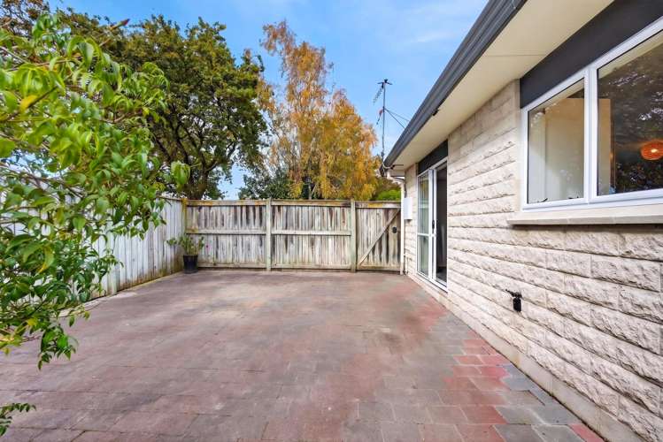 58B Whiting Crescent Greenmeadows_15