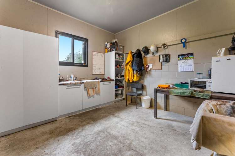 744 Waitakere Road and 42 Dysart Lane Kumeu_18