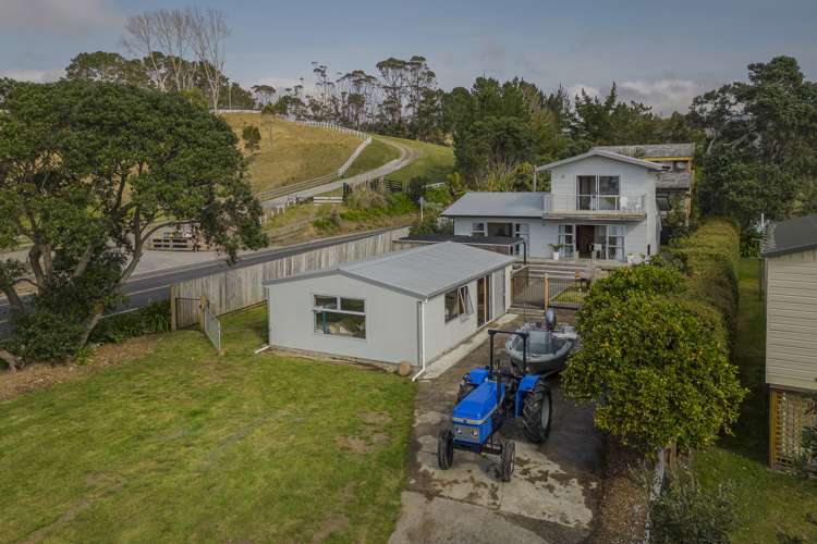 1 Hilldale Crescent Kuaotunu West_20