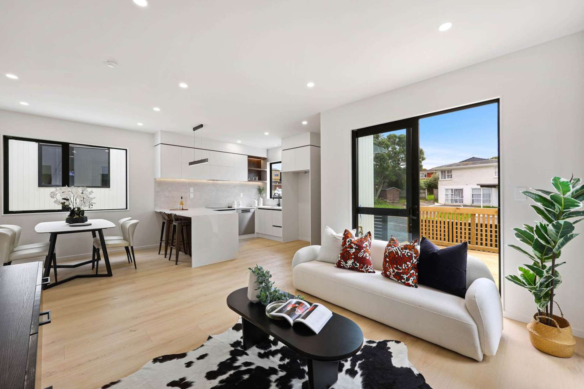 13A Meadway Sunnyhills_0