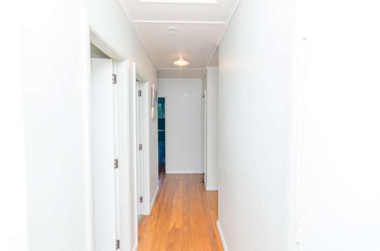 6 Surrey Street Solway_9