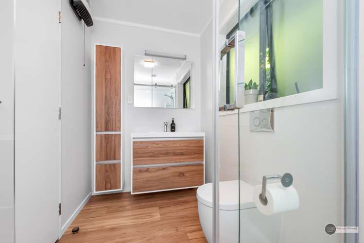 14a Nikau Grove Woburn_15