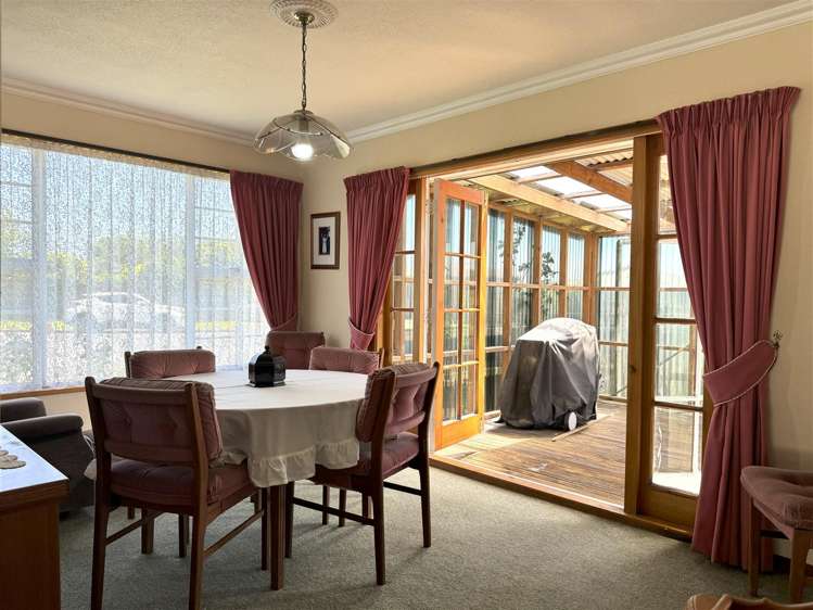 1 Robert Road Paroa_9