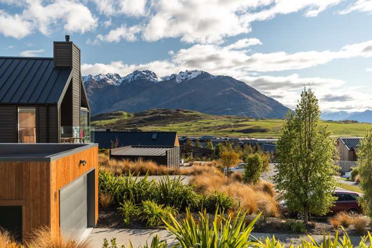 10 Falconer Rise Jacks Point_20