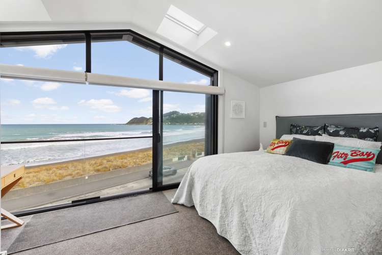 8b Lyall Parade Lyall Bay_9