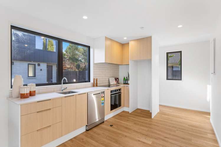 3/12 Newbridge Place_2