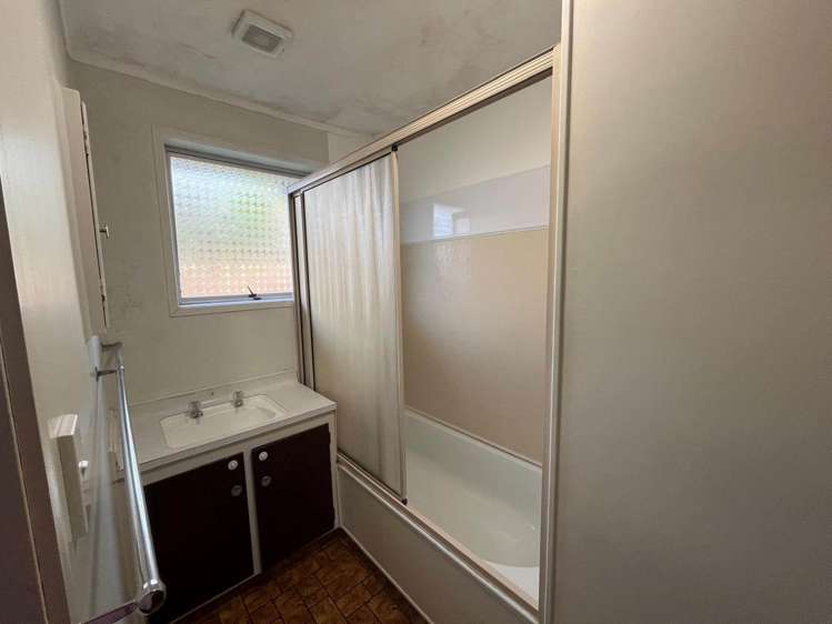 1/7 Seakens Way Glen Eden_6