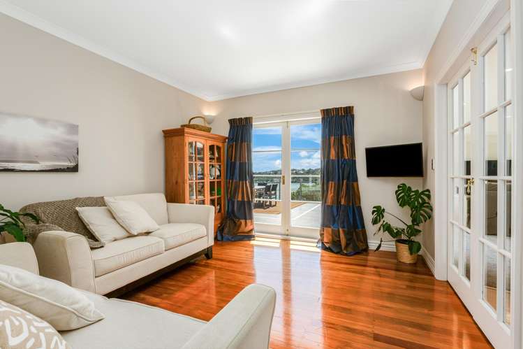 61 Seaview Road Paremata_19