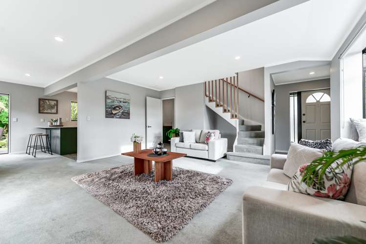 63 Sunnyhills Avenue Glenview_4