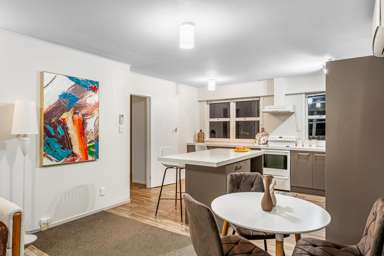 2/111 Hobsonville Road_2