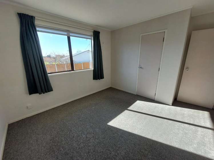 30 Granville Drive Massey_13